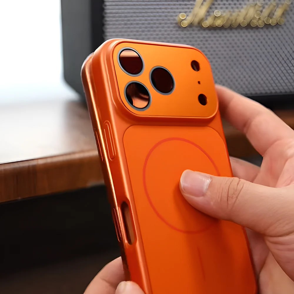 Aero Shield Case - Orange styled shot